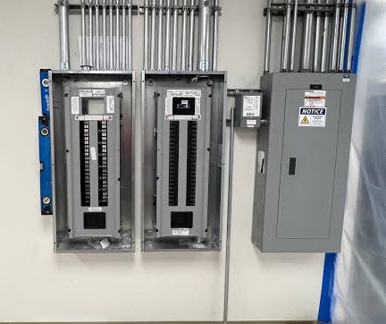 Commercial electrical panel installation in Dallas TX
